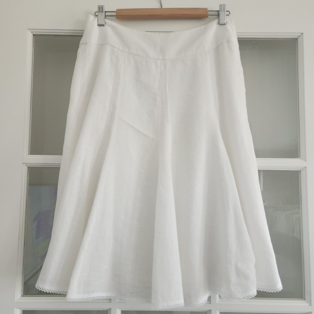 Ann Taylor elegant linen skirt.Size- 6. 100% Linen